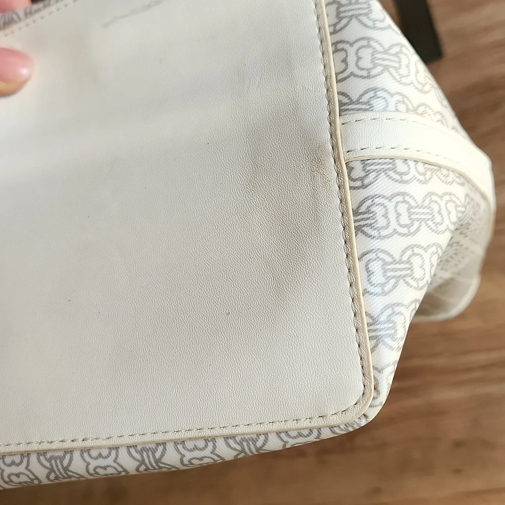 Tory Burch Gemini Link Tote - Picture 16 of 16